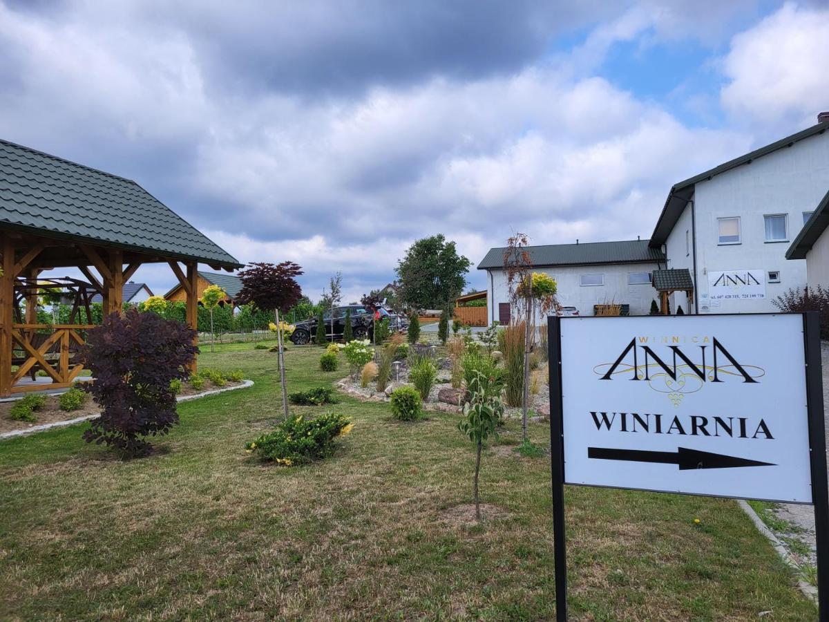 Winnica Anna Noclegi Krosnice ภายนอก รูปภาพ